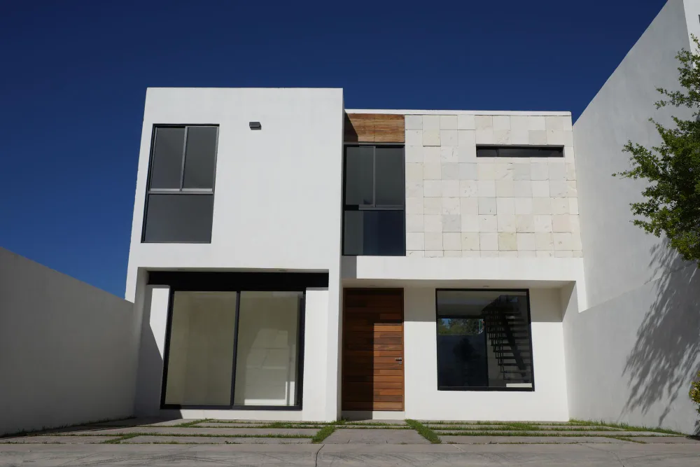 Aracles servicios inmobiliarios - Casa familiar (1)